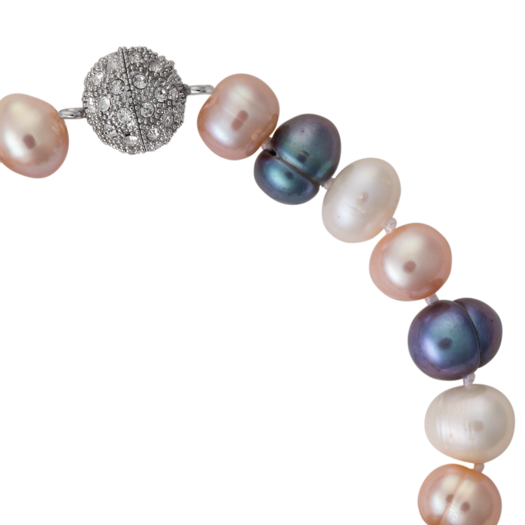Freshwater Cultured Pearl Bracelet with Sparking Crystal Clasp - Image 9
