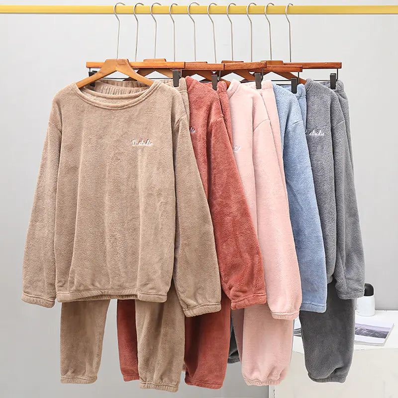 Women's Winter Cozy Loungewear Set with Fleece Pants