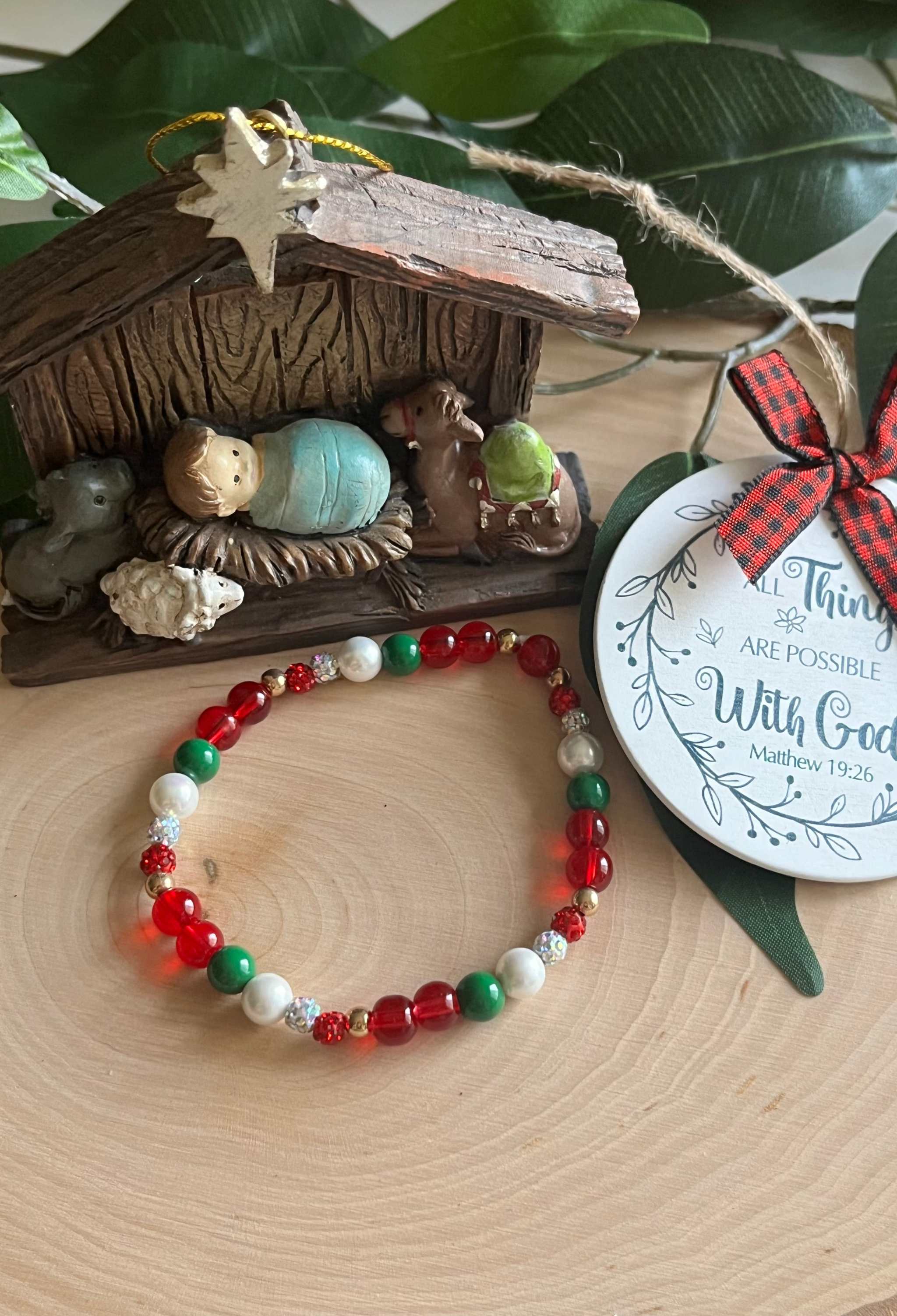 Christmas Jeweled Bead Bracelet - Festive Holiday Stretch Jewelry
