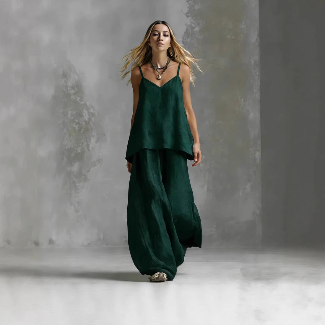 Women's V-Neck Sleeveless Two-Piece Wide Leg Pantsuit Set - Image 5