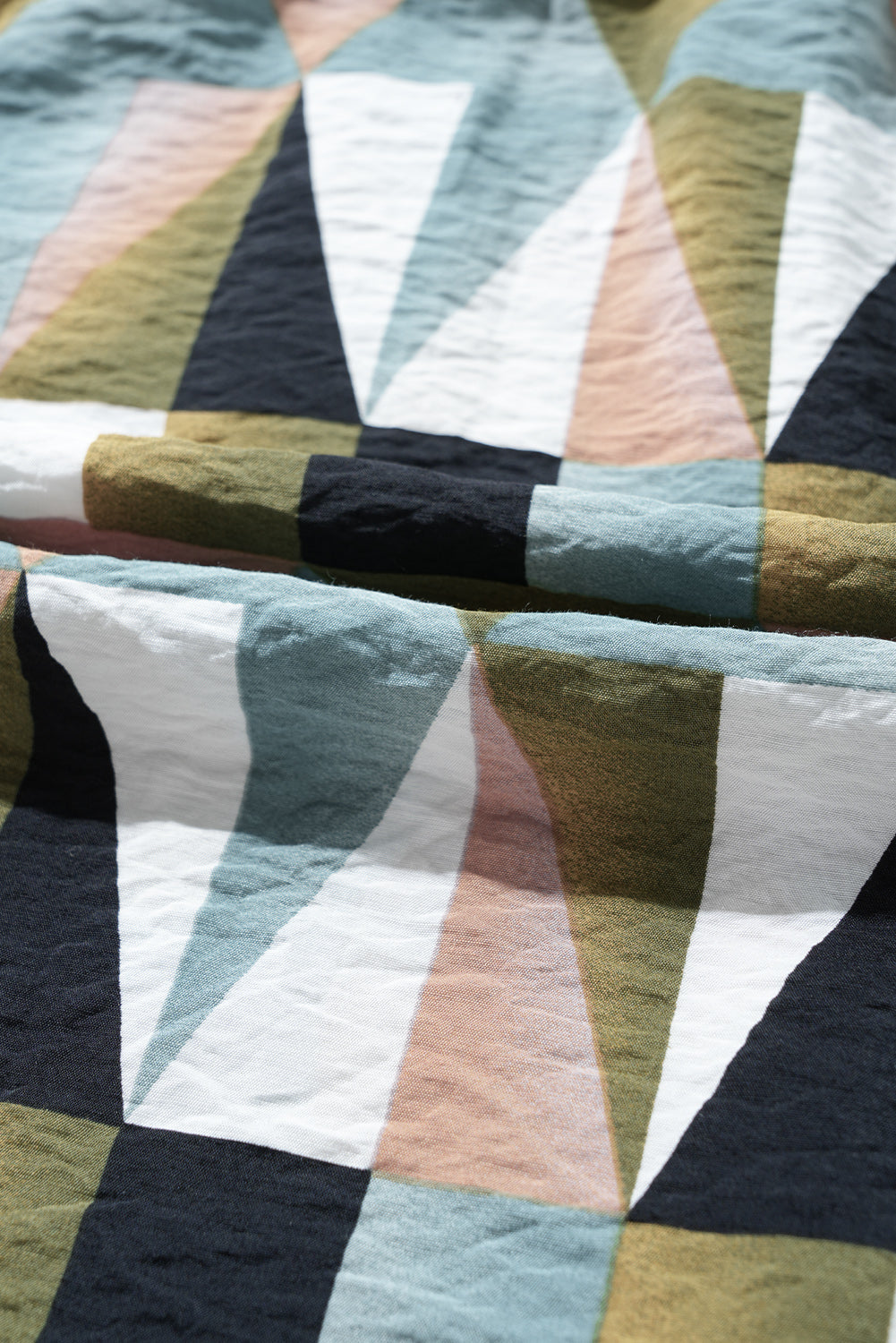 Green Geometric Print Balloon Sleeve Shirt | Loose Fit