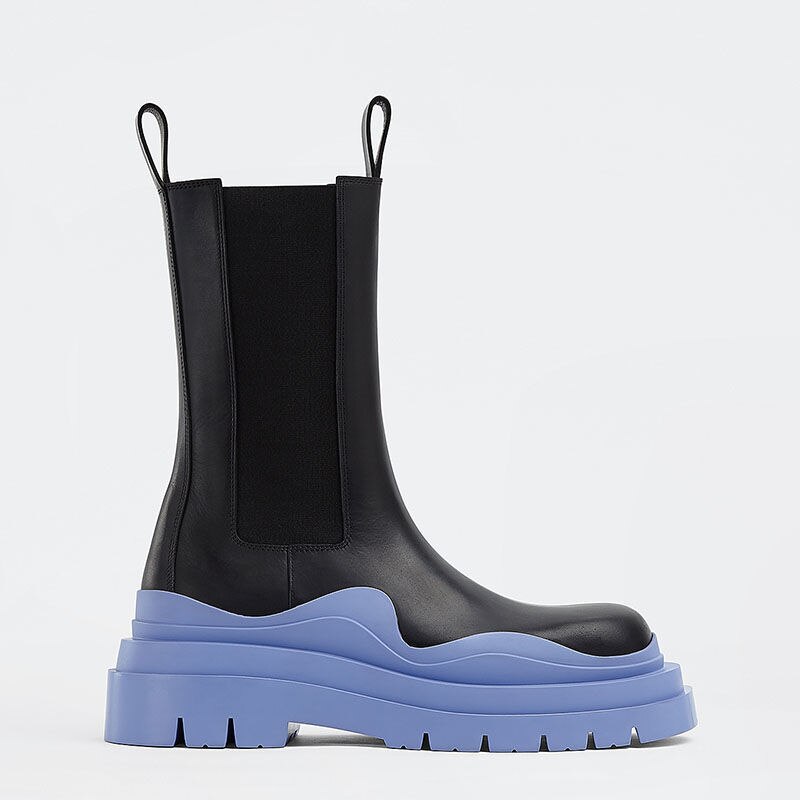 Women's Black Mid-Calf Platform Boots with Chunky Contrast Sole - Image 31