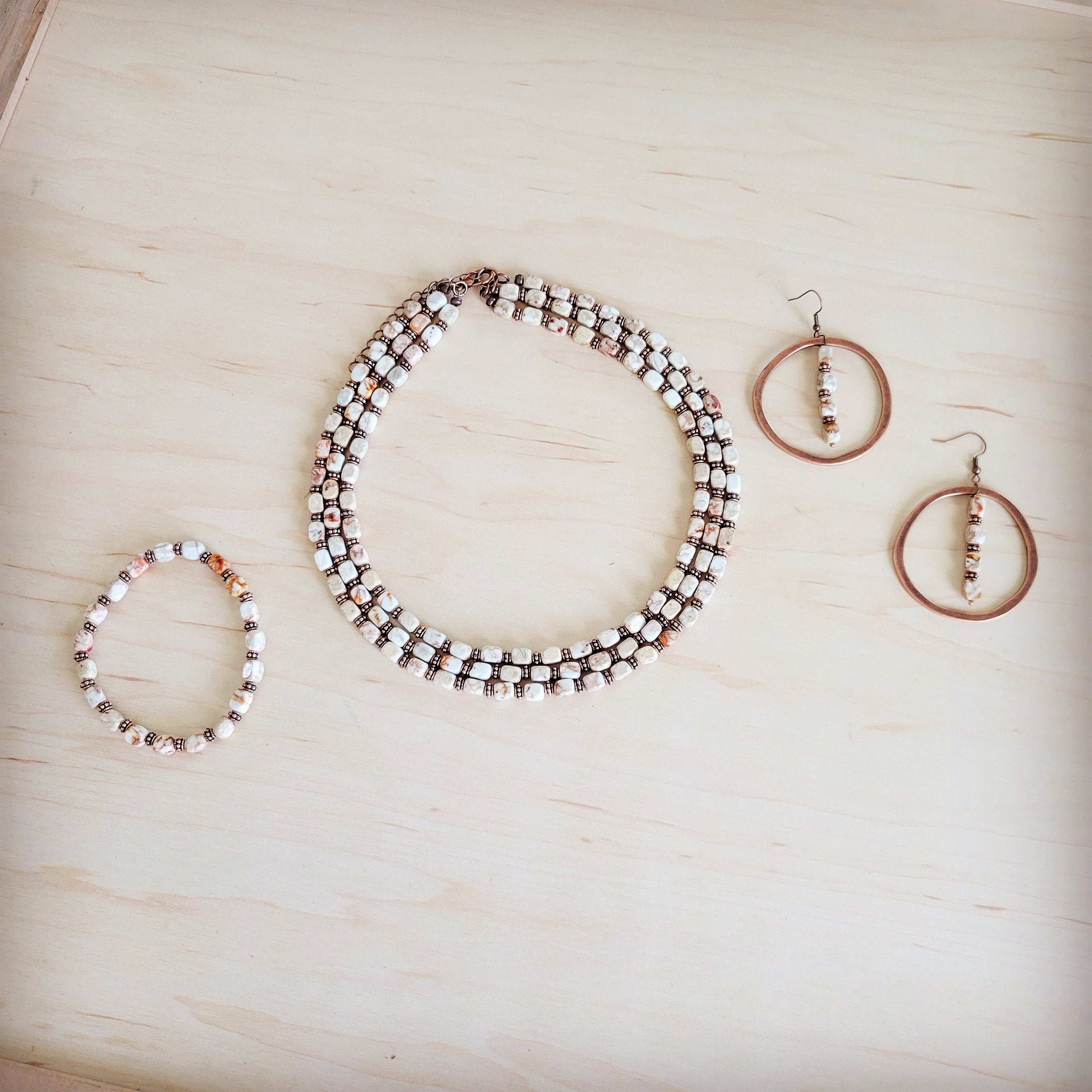 Western Copper Hoop Earrings w/ Sandstone Regalite 100d