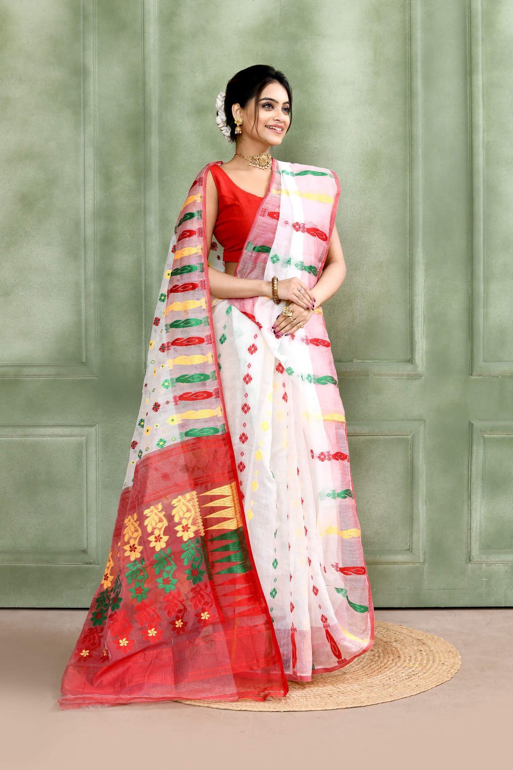 Women's White Embellished Cotton Blend Jamdani Saree
