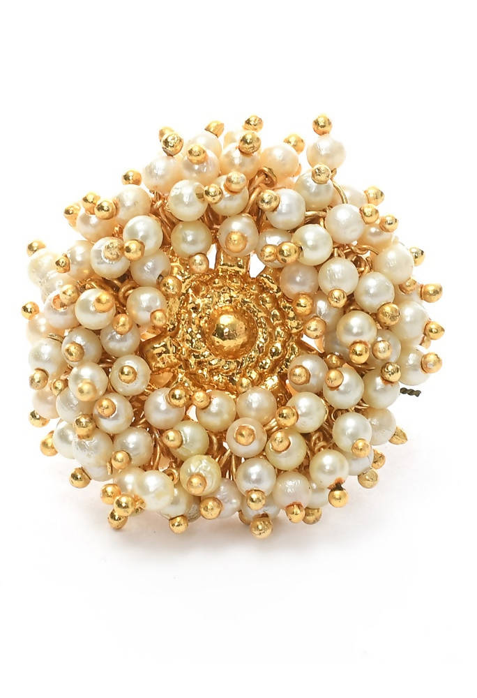 Gold-Plated Statement Ring with Pearls – Elegant Brass Jewelry