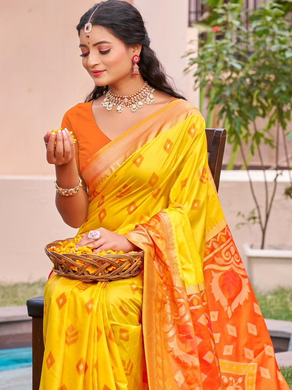 Yellow Pochampally Silk Saree with Matching Blouse Piece