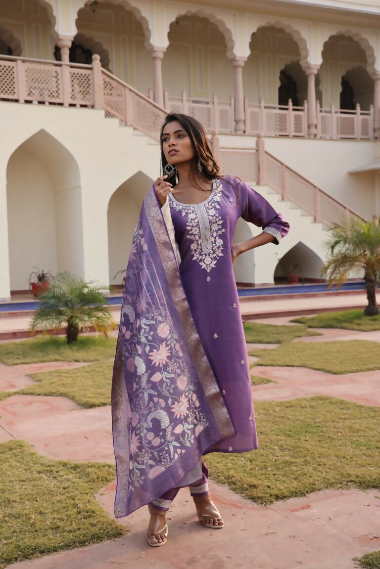 Women's Purple Simmer Silk Floral Print Embroidered Kurta Set