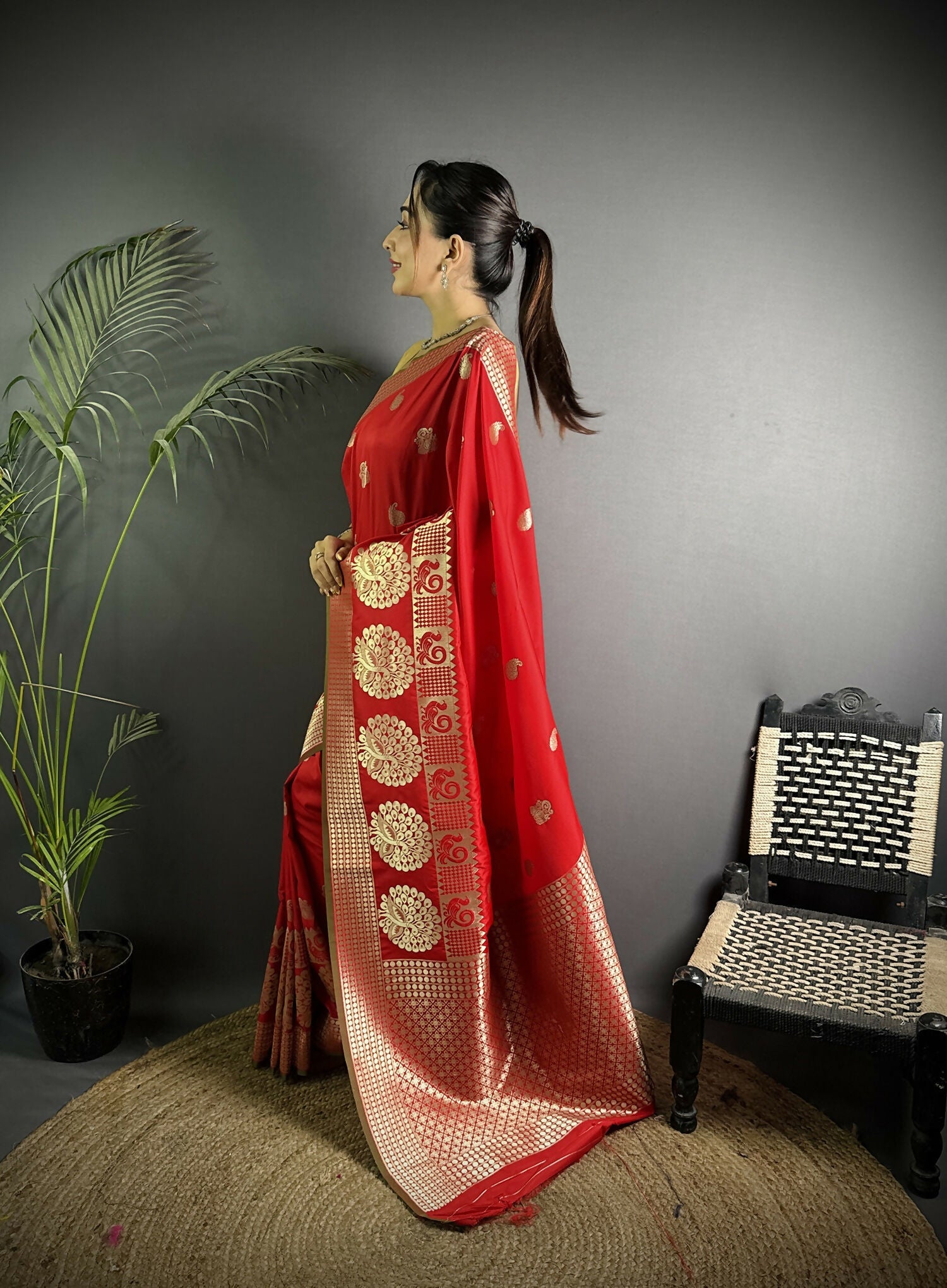 Red Banarasi Soft Lichi Silk Paisley Pattern Saree