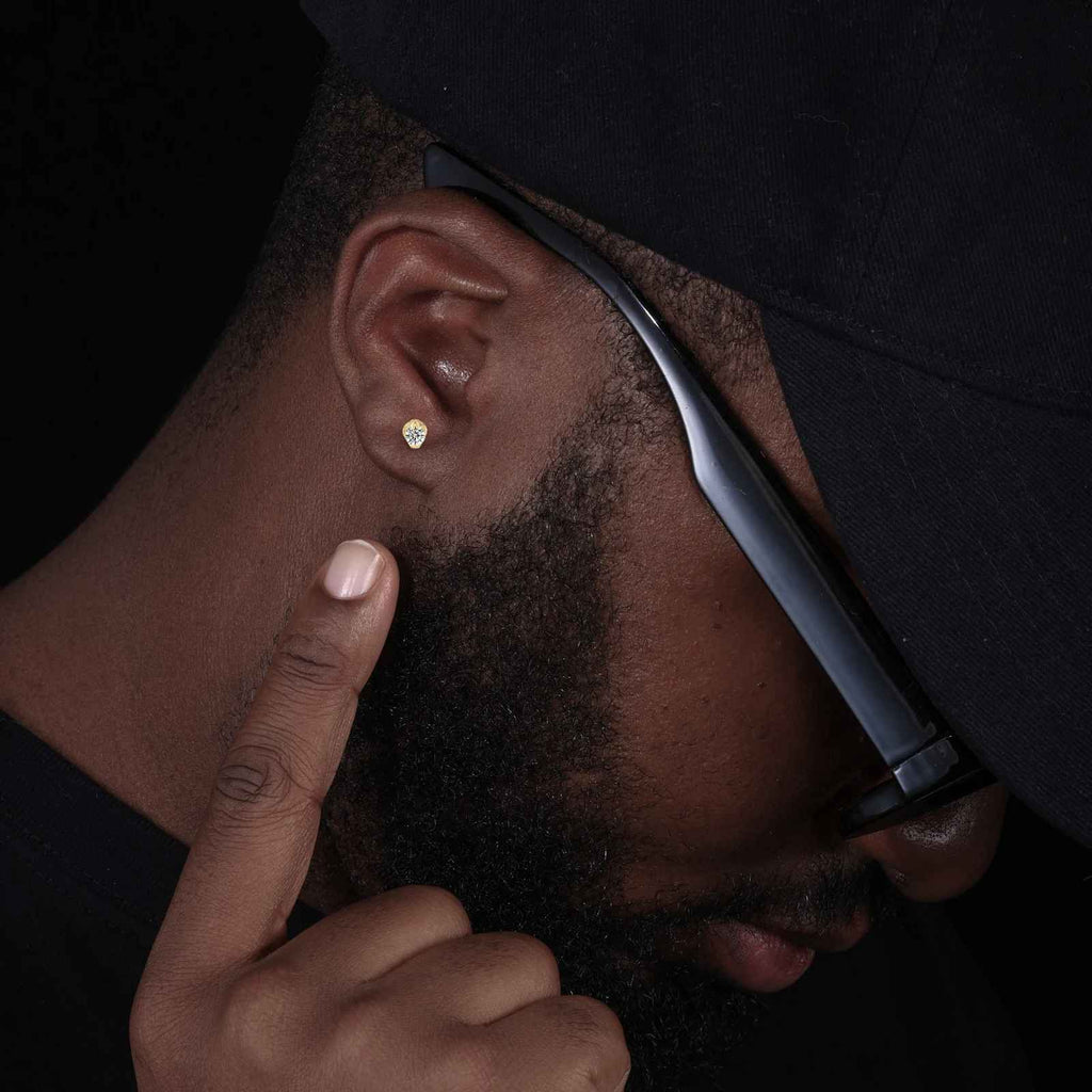 Gold & Silver Claw Stud Earrings with Moissanite