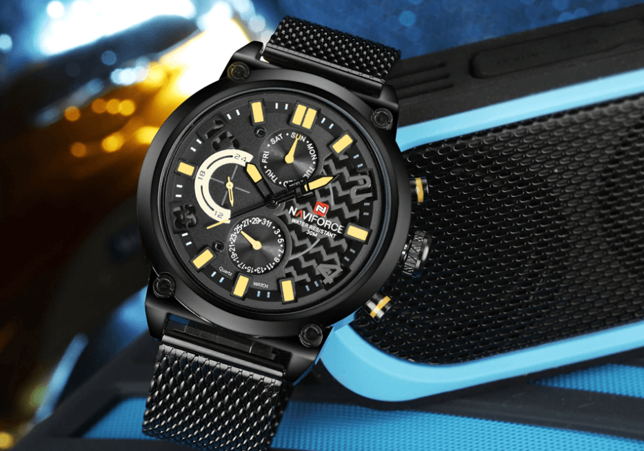 Men's Analog Quartz Wrist Watch with Stainless Steel Mesh Band
