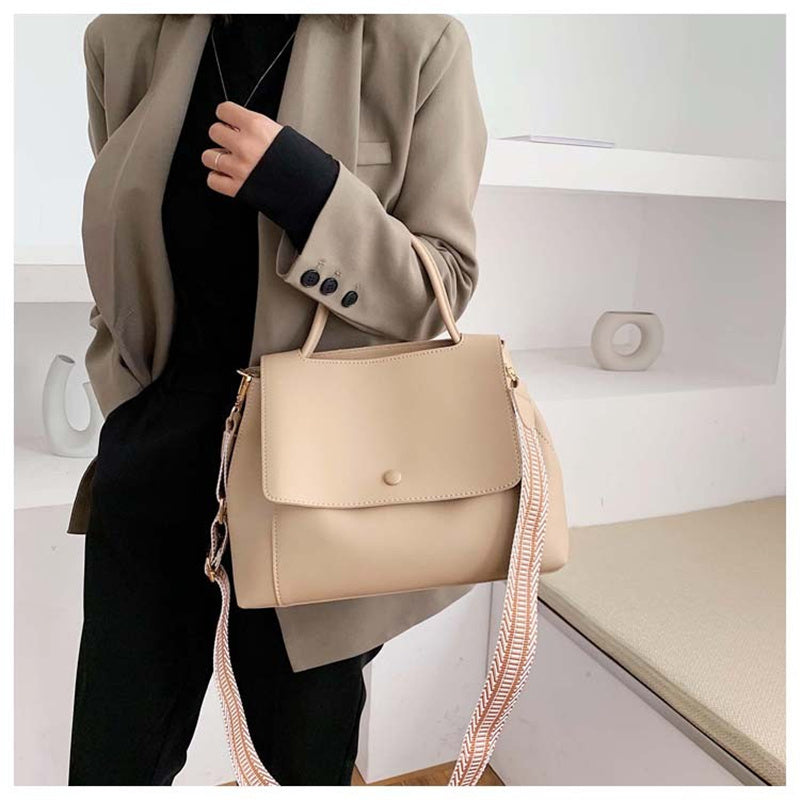Simple Leather Crossbody Bag for Girls Lightweight Travel Purse