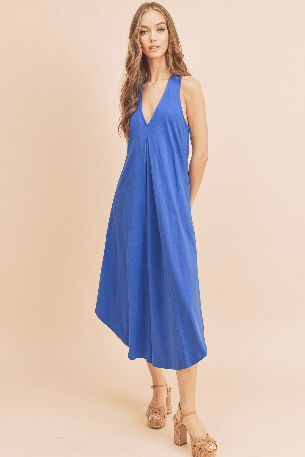 Sleeveless V-Neck Midi Dress with Front Pleat Detail