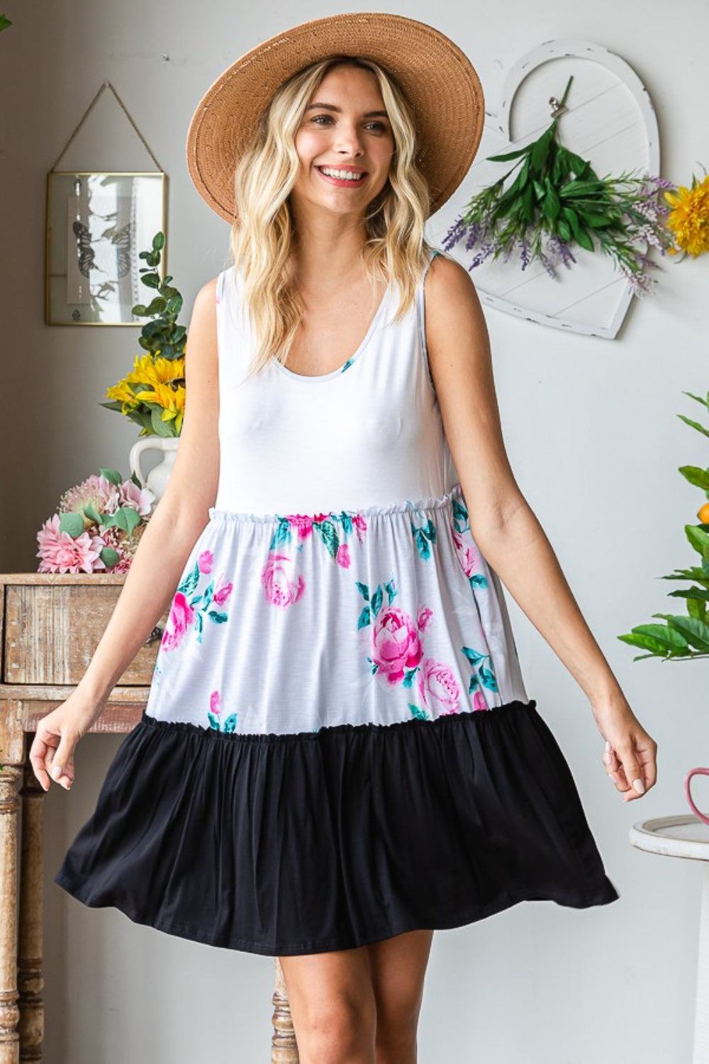 Scoop Neck Frill Tiered Dress in Floral Print