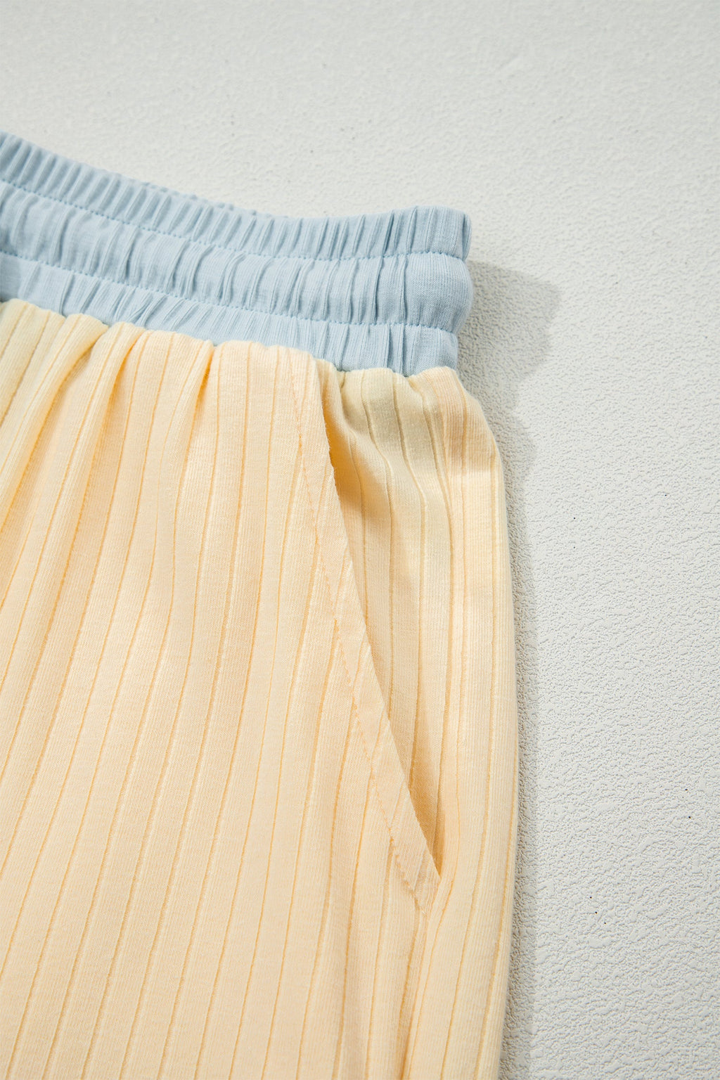 Sunny Trim Casual Short Set: Ribbed Knit Loungewear Outfit