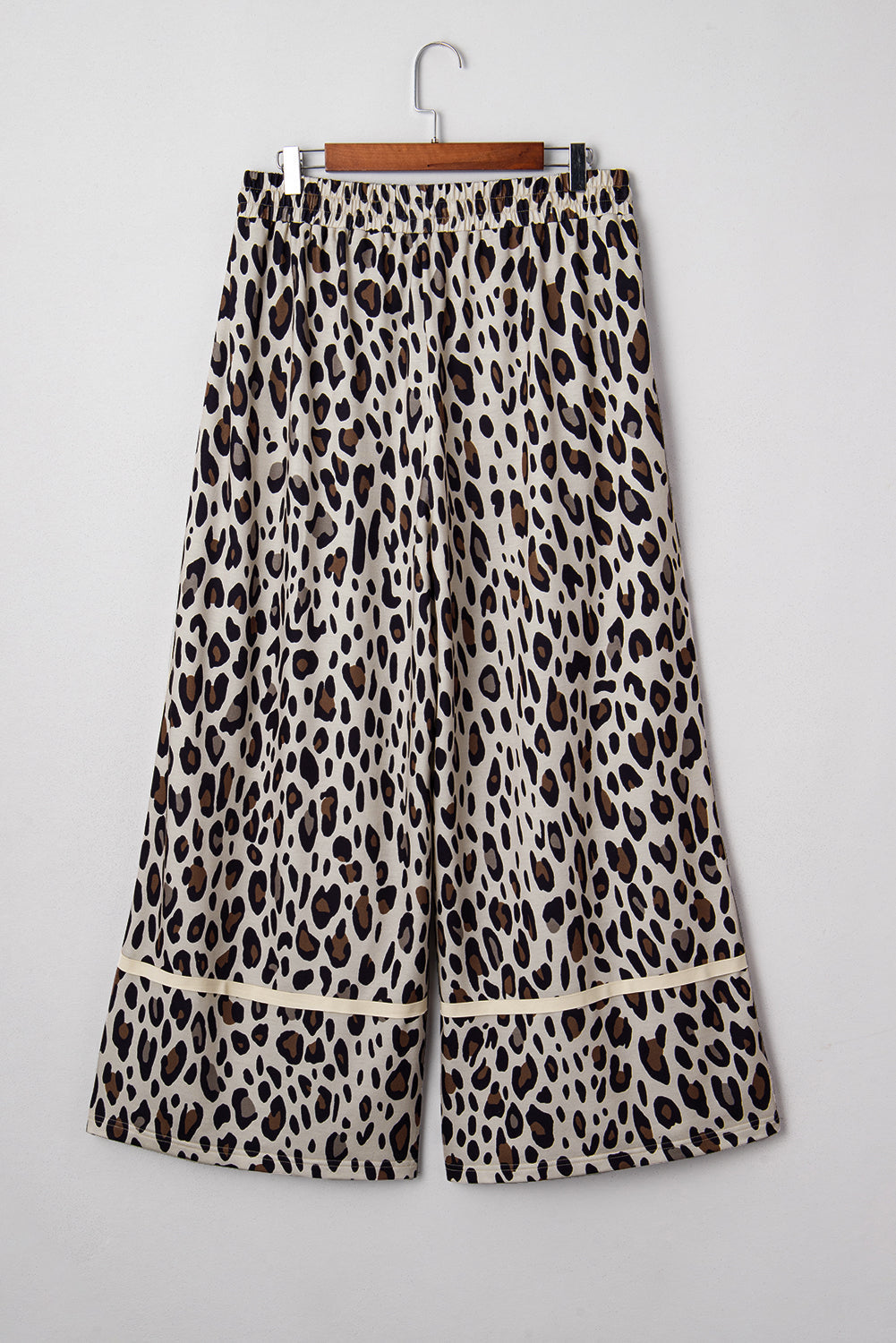 Plus Size Leopard Reverse Seam Patch Pocket Pants