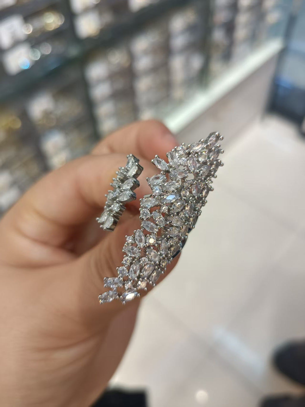 Zircon Inlaid Feather Open Ring