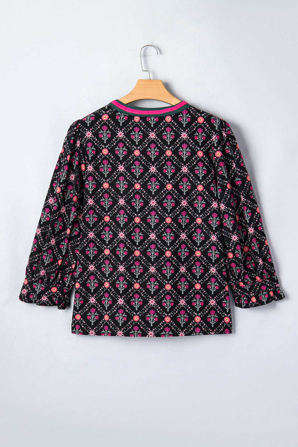 Floral Contrast V-Neck Bracelet Sleeve Blouse