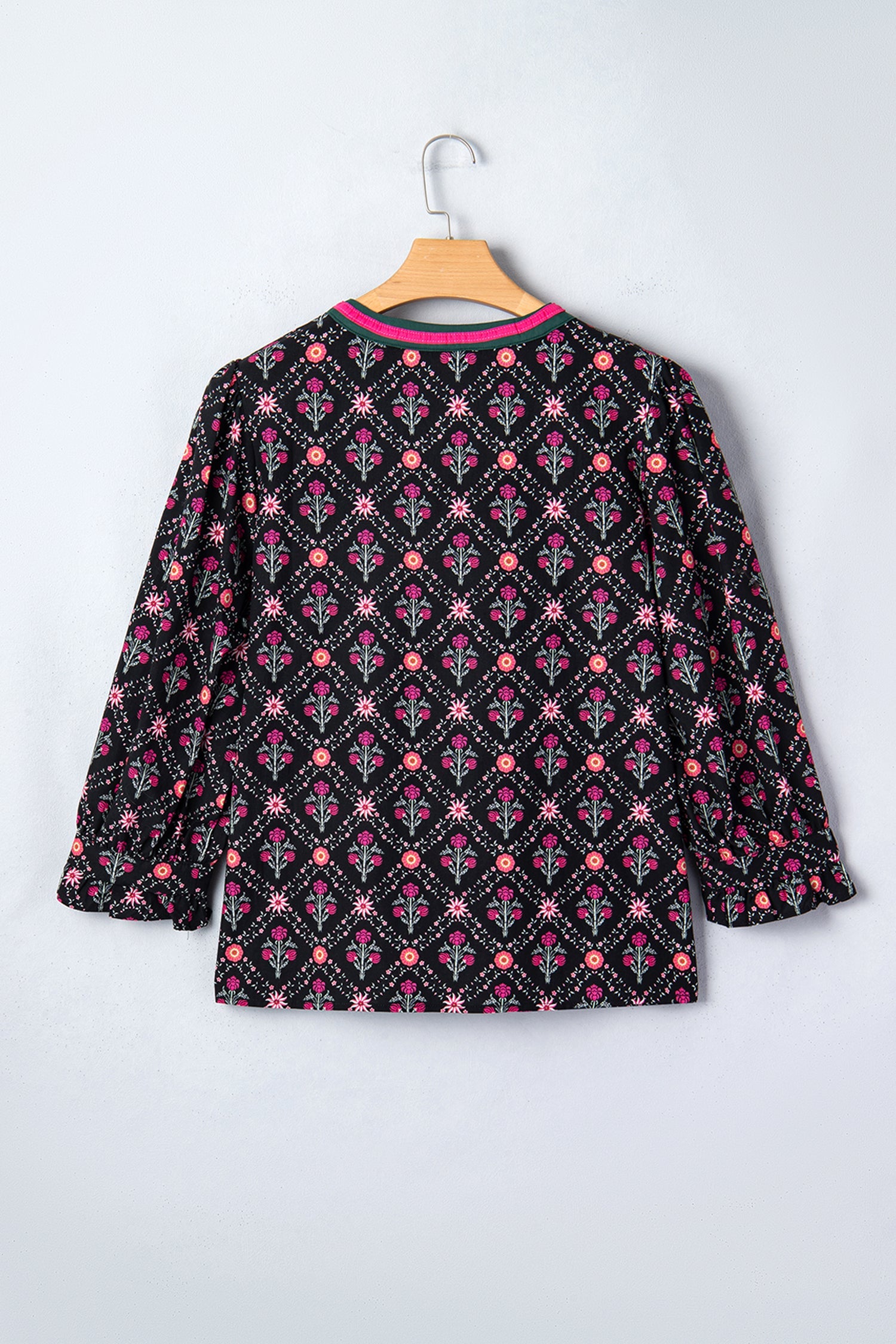 Floral Contrast V-Neck Bracelet Sleeve Blouse