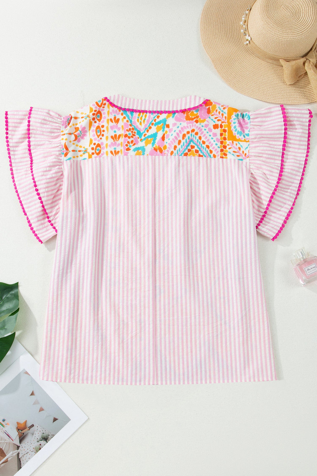 Geometric Stripe Contrast Trim V-Neck Blouse