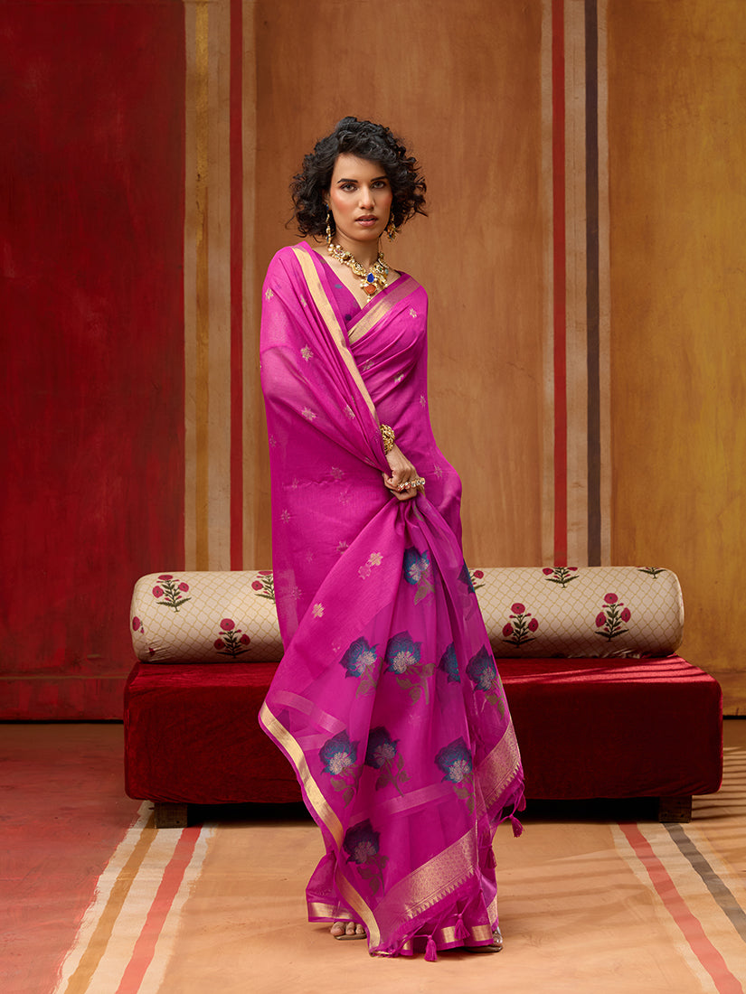 Monjolika Fashion Magenta Handloom Cotton Blend Weaving Classic Saree