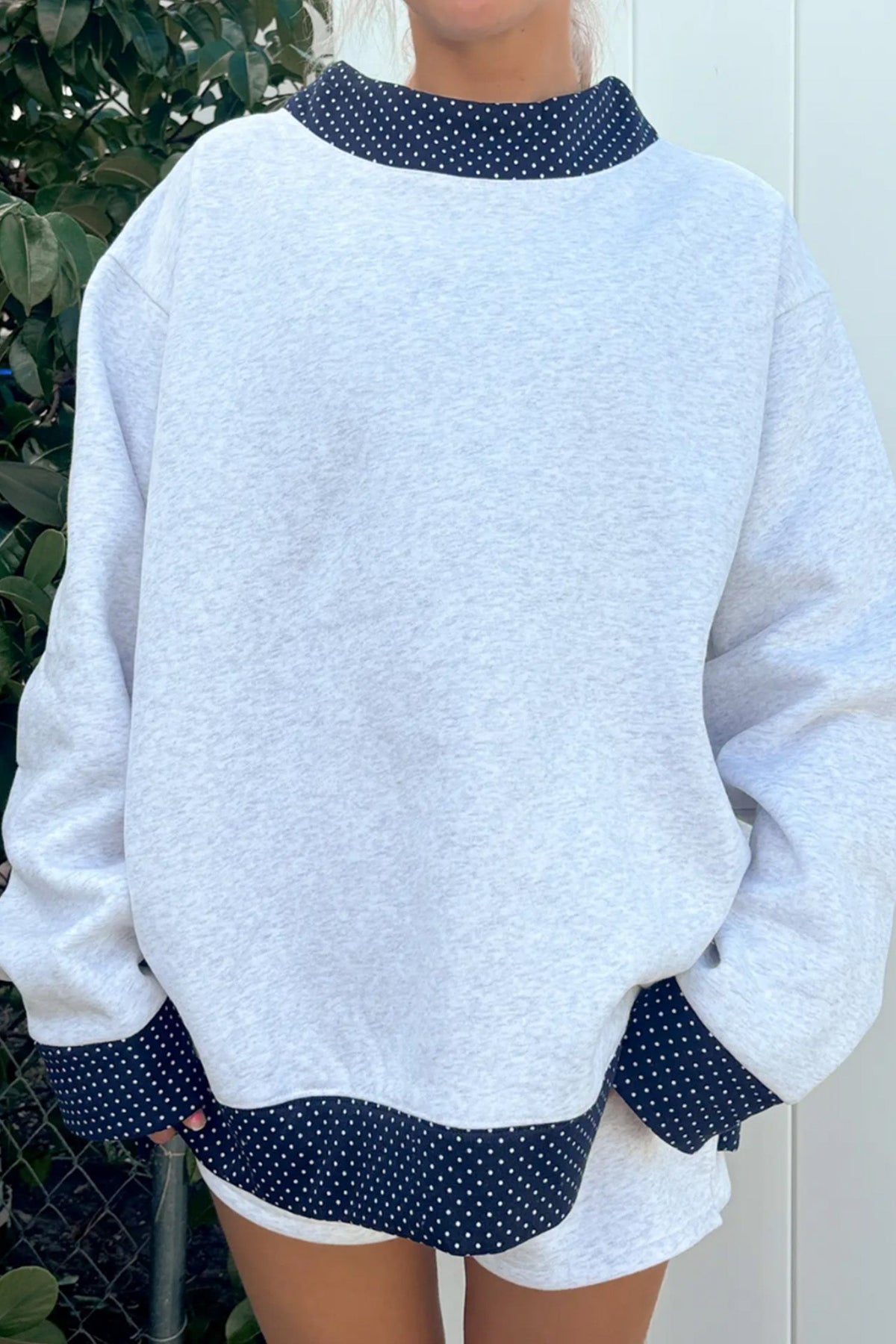 Light Grey Polka Dot Contrast Trim JESUS Letter Graphic Sweatshirt