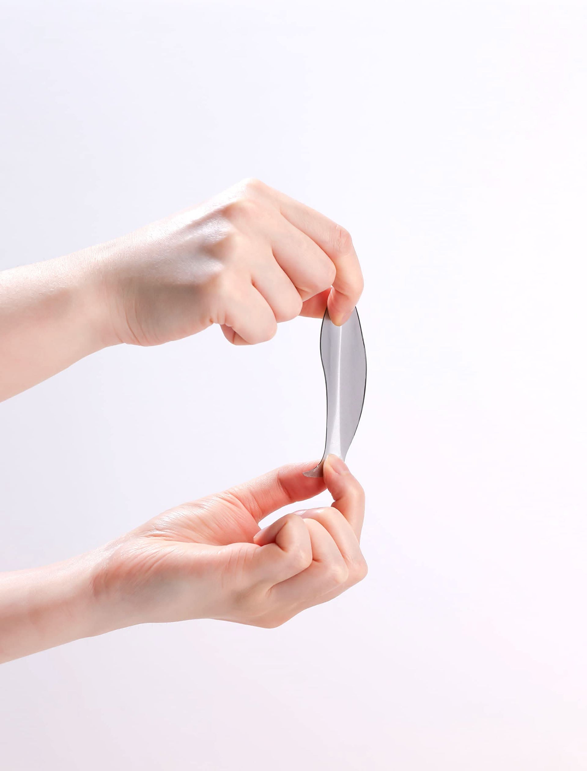 Black Pearl Hydrogel Eye Patches for Revitalizing Under Eye Care