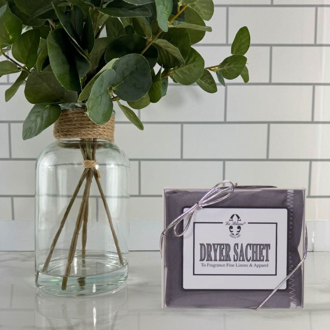 Luxury Dryer Sachet for Fine Linens, Azure Blue and White, 6x6"