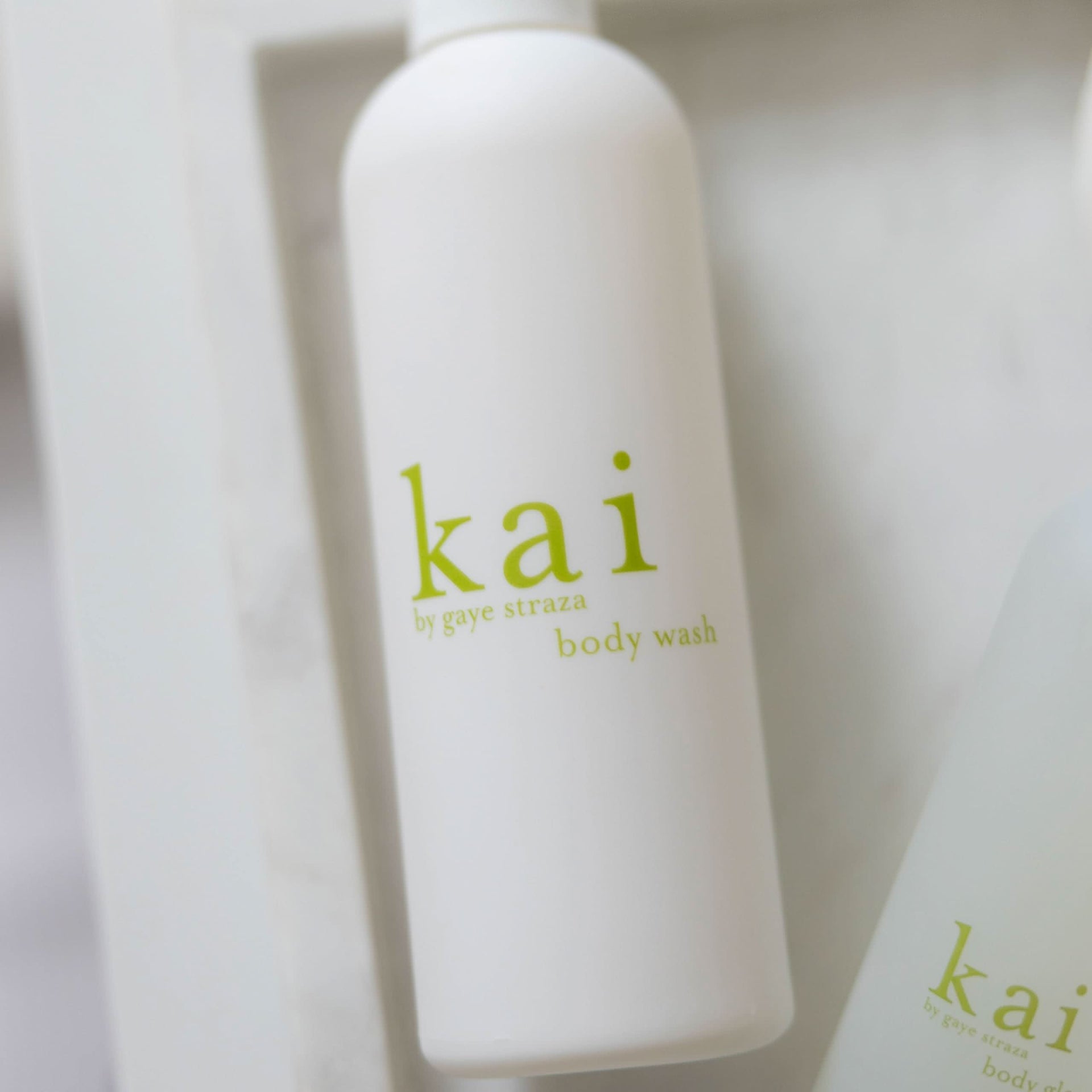 kai Hydrating Foaming Body Wash with Vitamin E & Botanical Extracts
