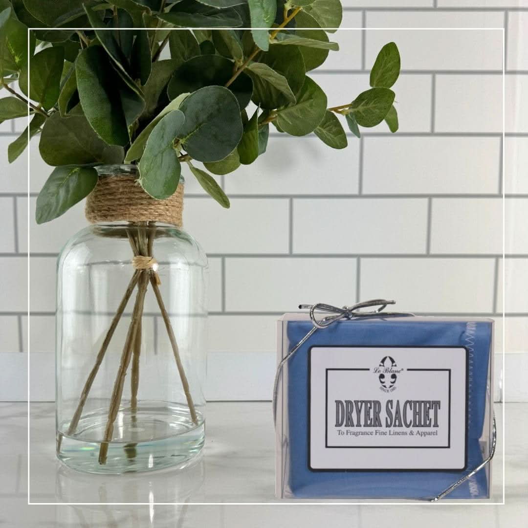 Luxury Dryer Sachet for Fine Linens, Azure Blue and White, 6x6"