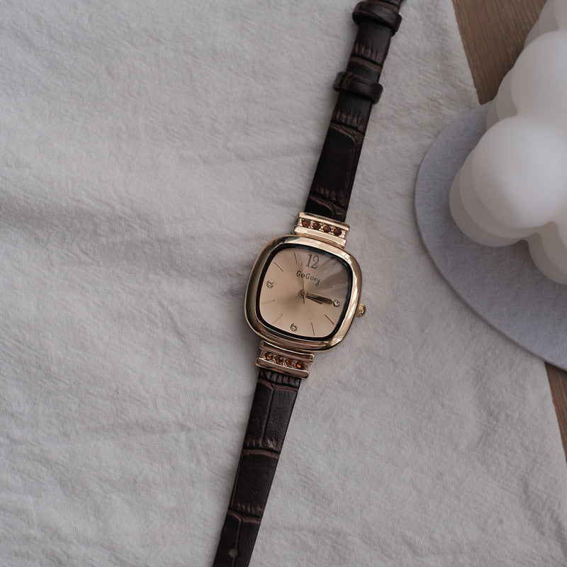 Retro-style Womens Watch With A Minimalist Petite Square Design