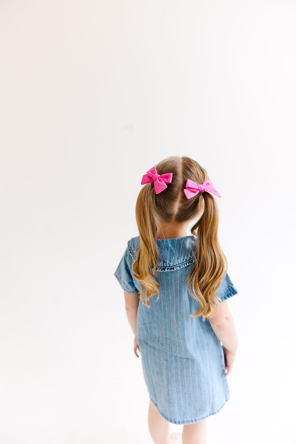 White Mini Solid Pinwheel Pigtail Bow Set