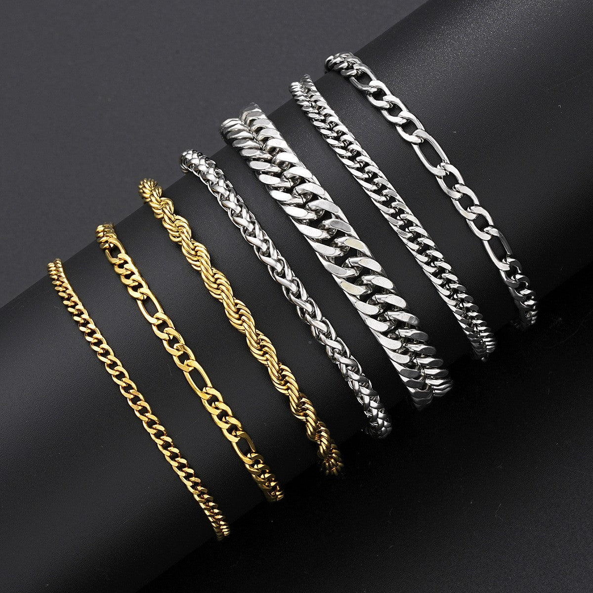 Stainless Steel European And American-style Mens And Womens Bracelet