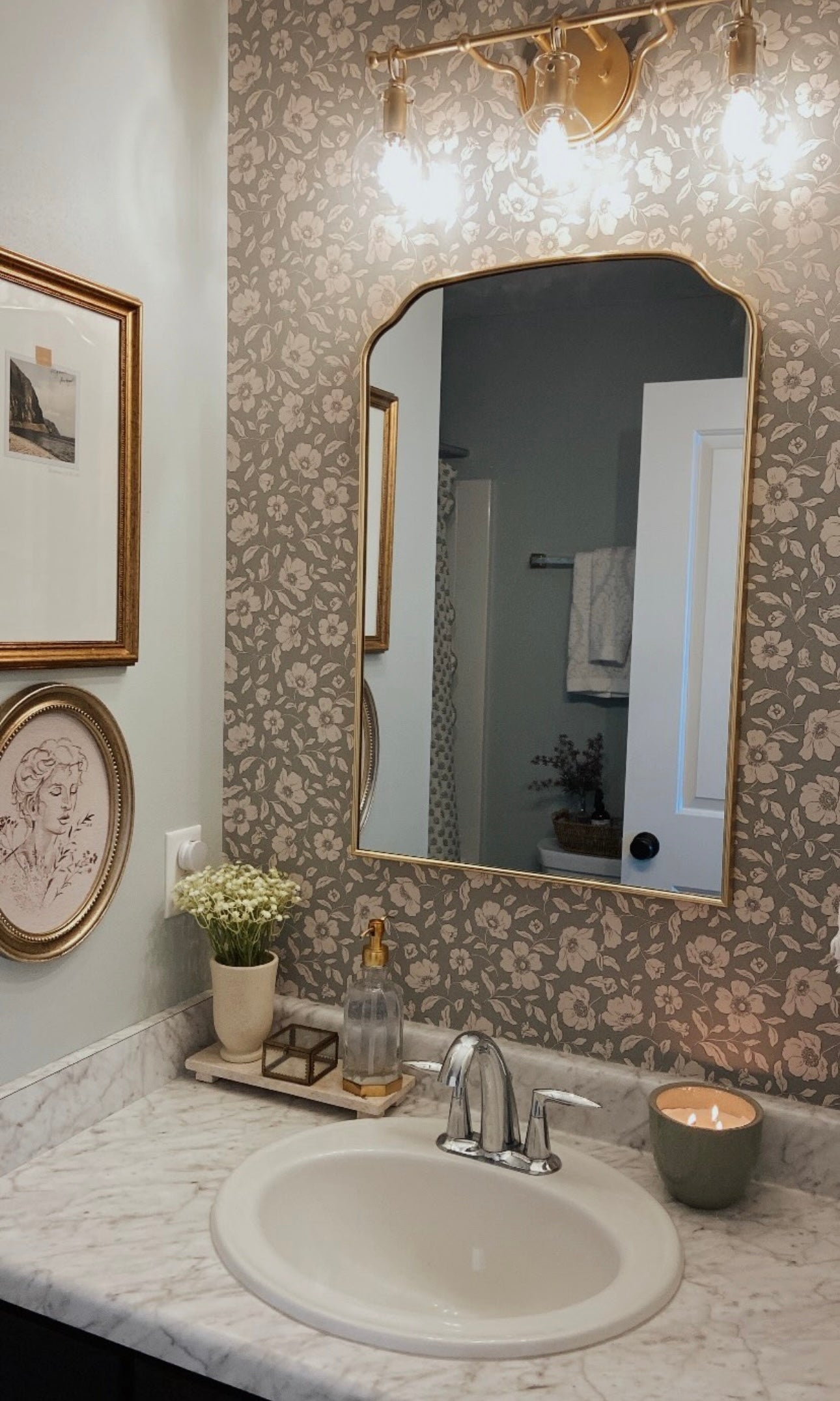 Margaret Peel and Stick Removable Wallpaper by Daphne and Sage