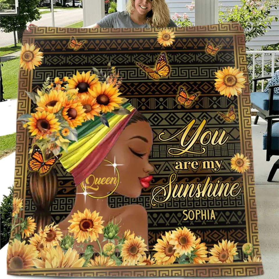 Personalized Sunflower Girl Fleece Throw Blanket/Quilt - Gift Idea for Black Girl/Black Woman/Afro Black Girl - You Are My Sunshine