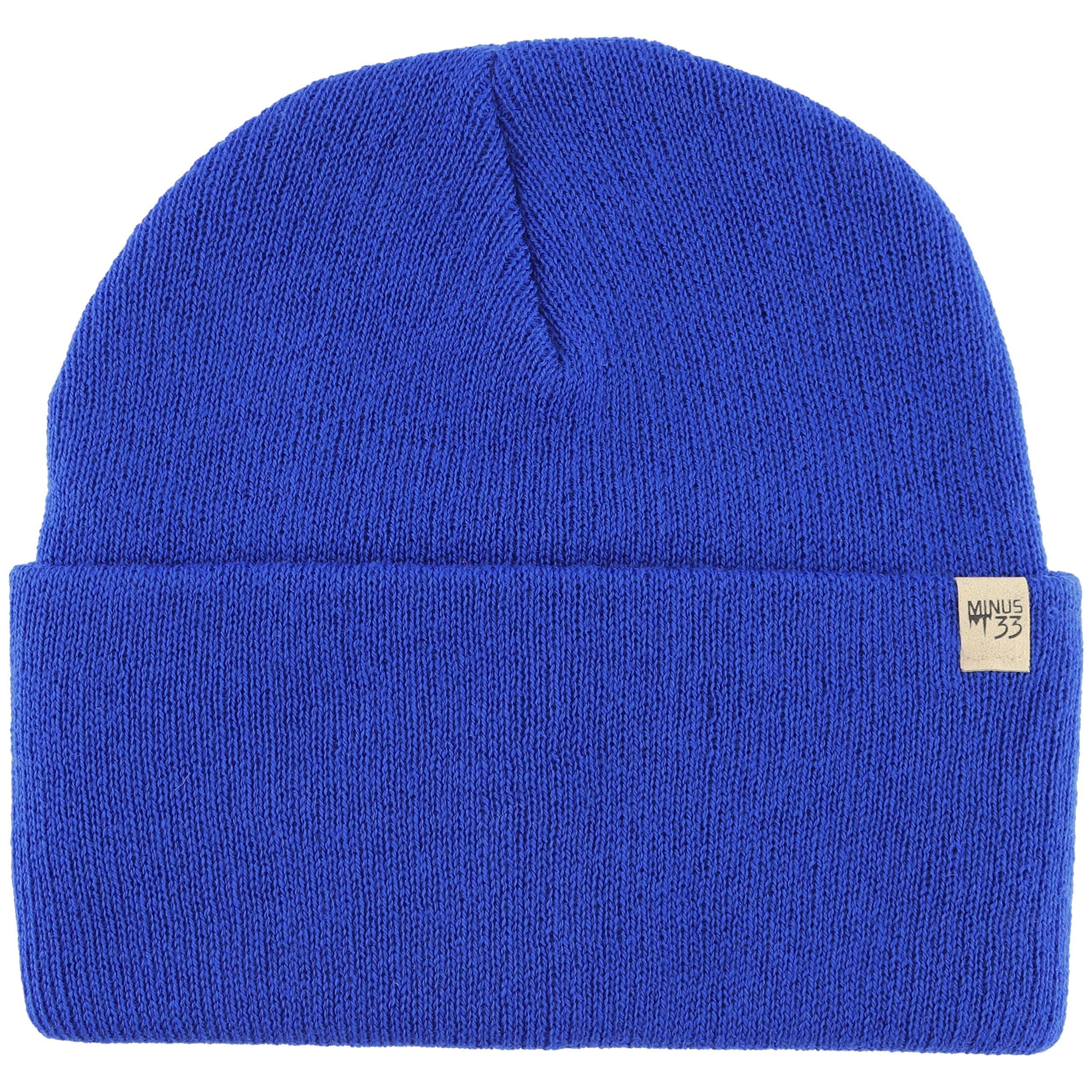 Unisex midweight merino wool cuffed beanie in solid color, minimalist outdoor style