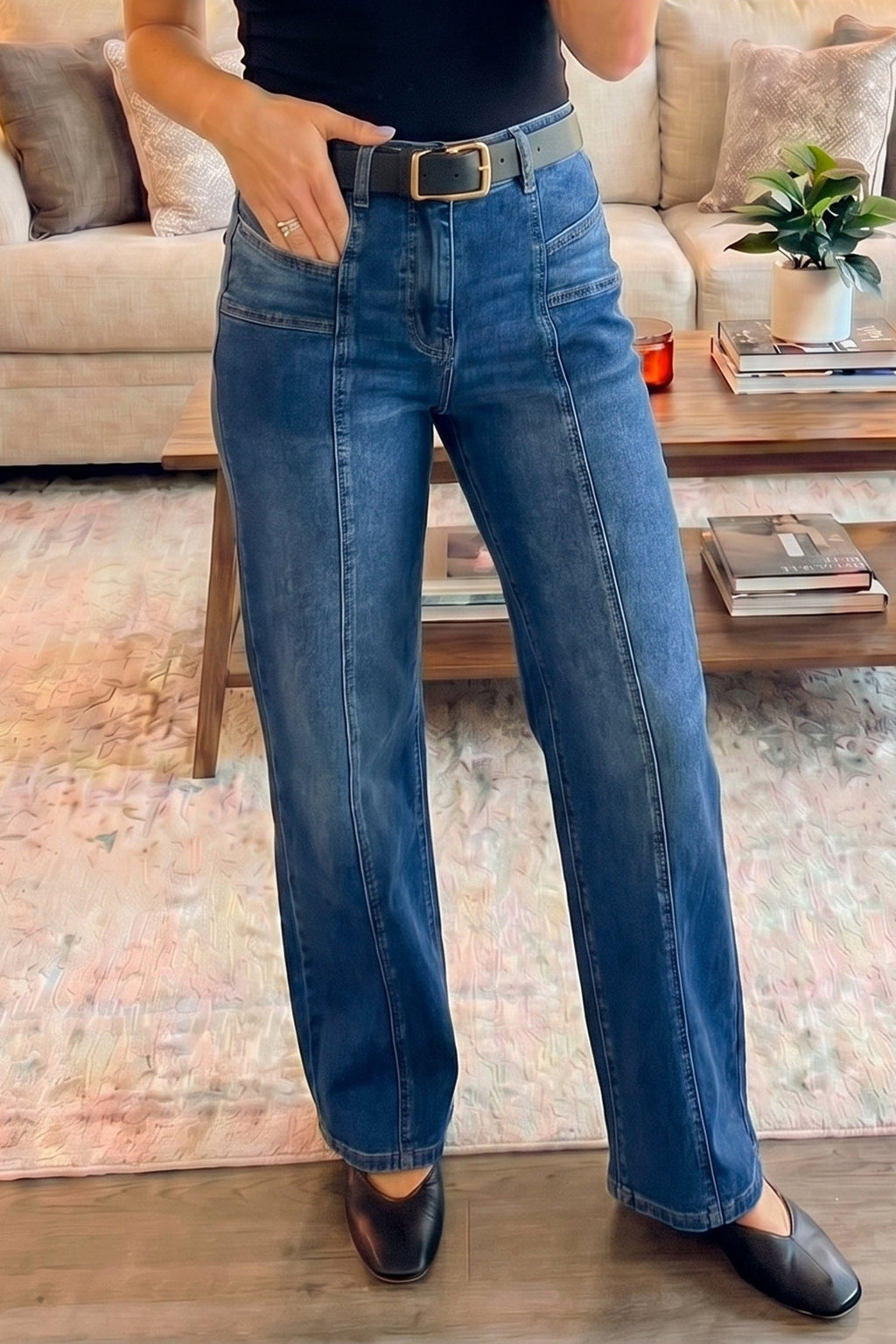 Yusra Mid-Rise Seam Detail Shift Jeans in Blue