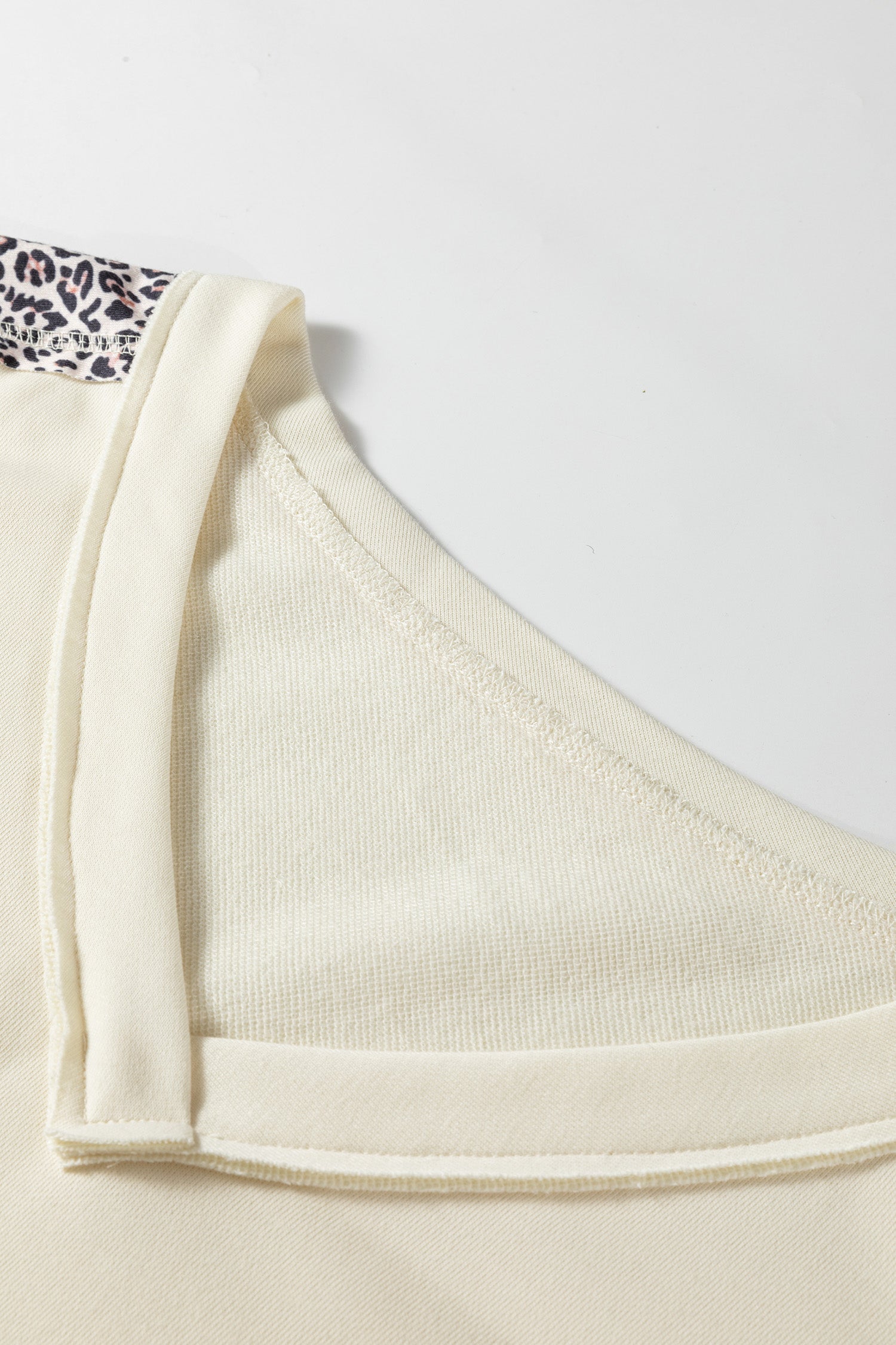 Plus Size Leopard Patchwork V-Neck Short Sleeve Top