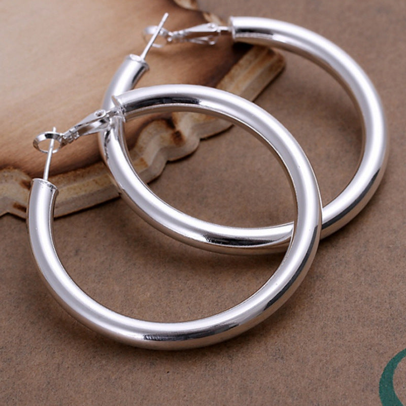 Classic retro 5MM hollow earrings