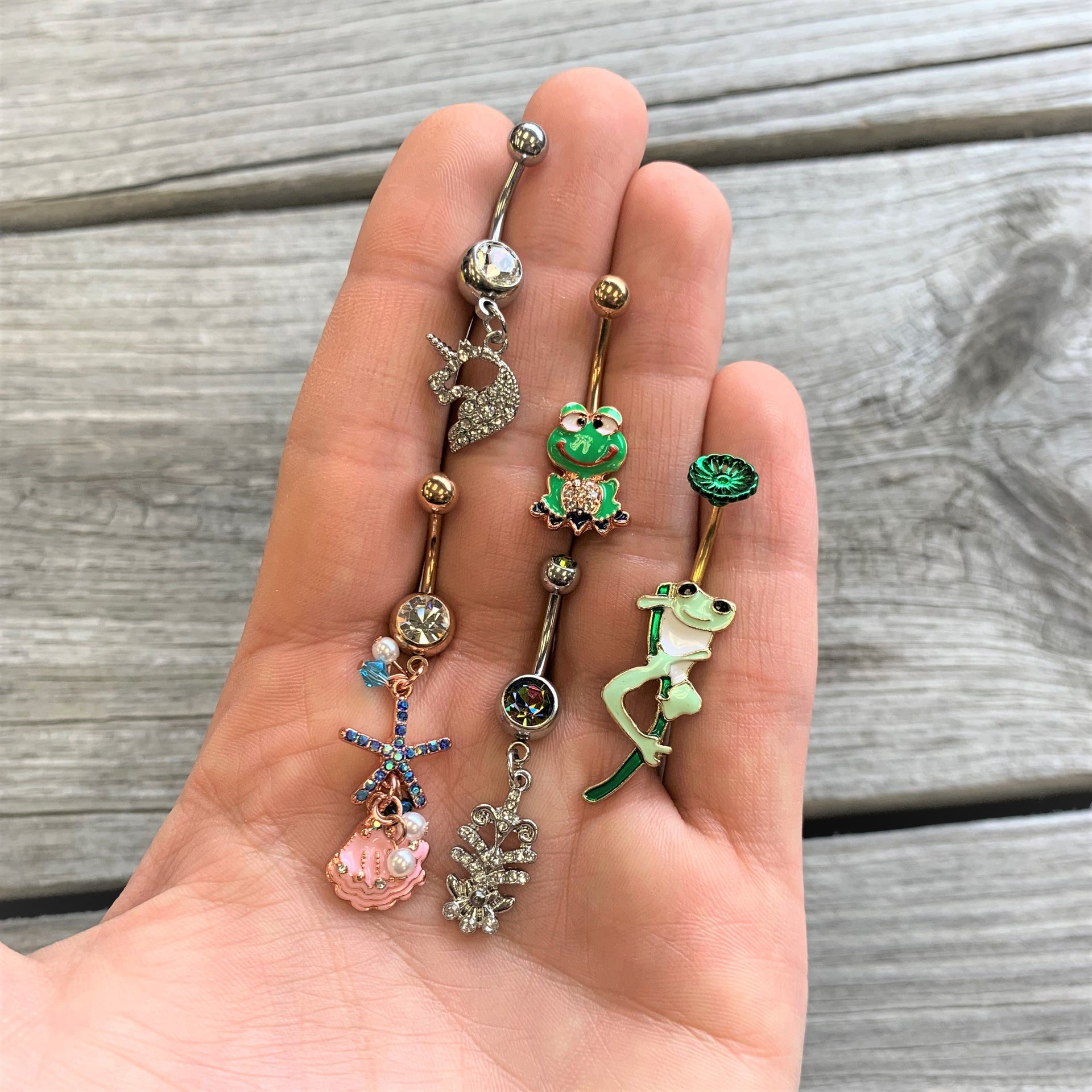 Clear Gem Rose Gold Tone Green Goofy Frog Belly Ring