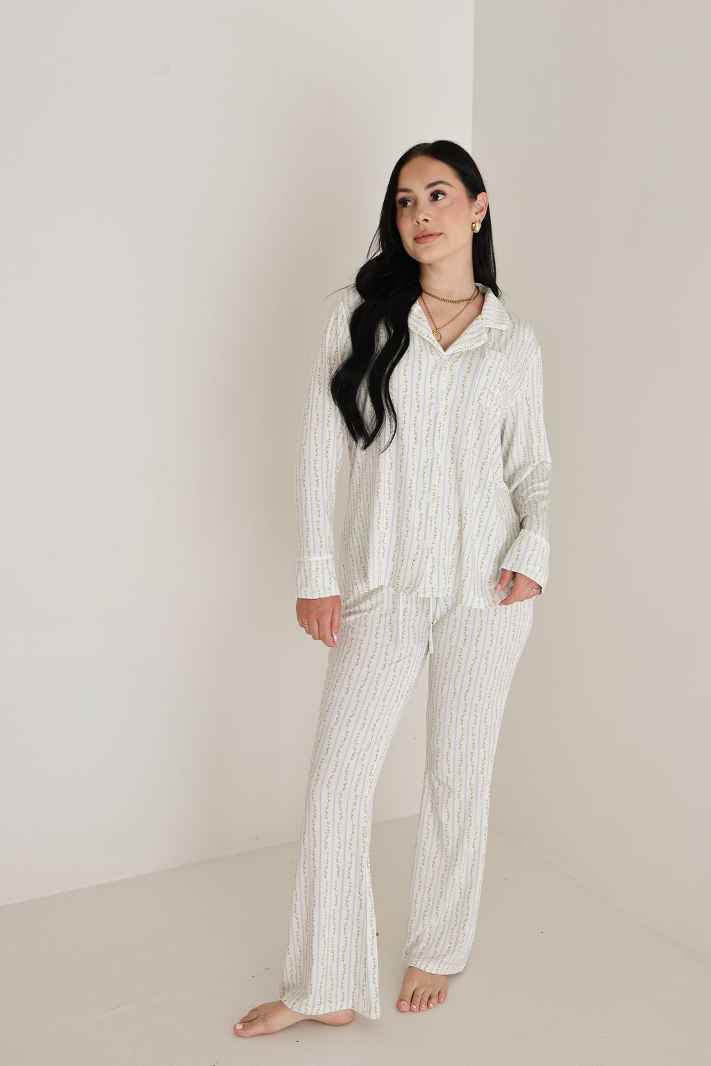 Women's Bamboo Button Up Lounge Set in Dainty Vines Print