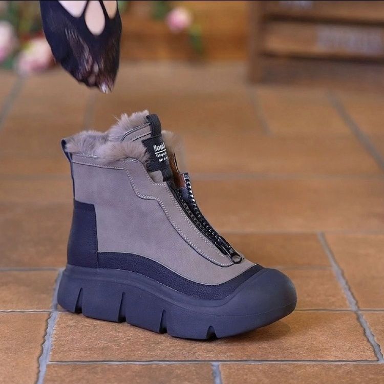 Women's Lightweight Front-Zip Ankle Boots with Faux Fur Lining - Image 4