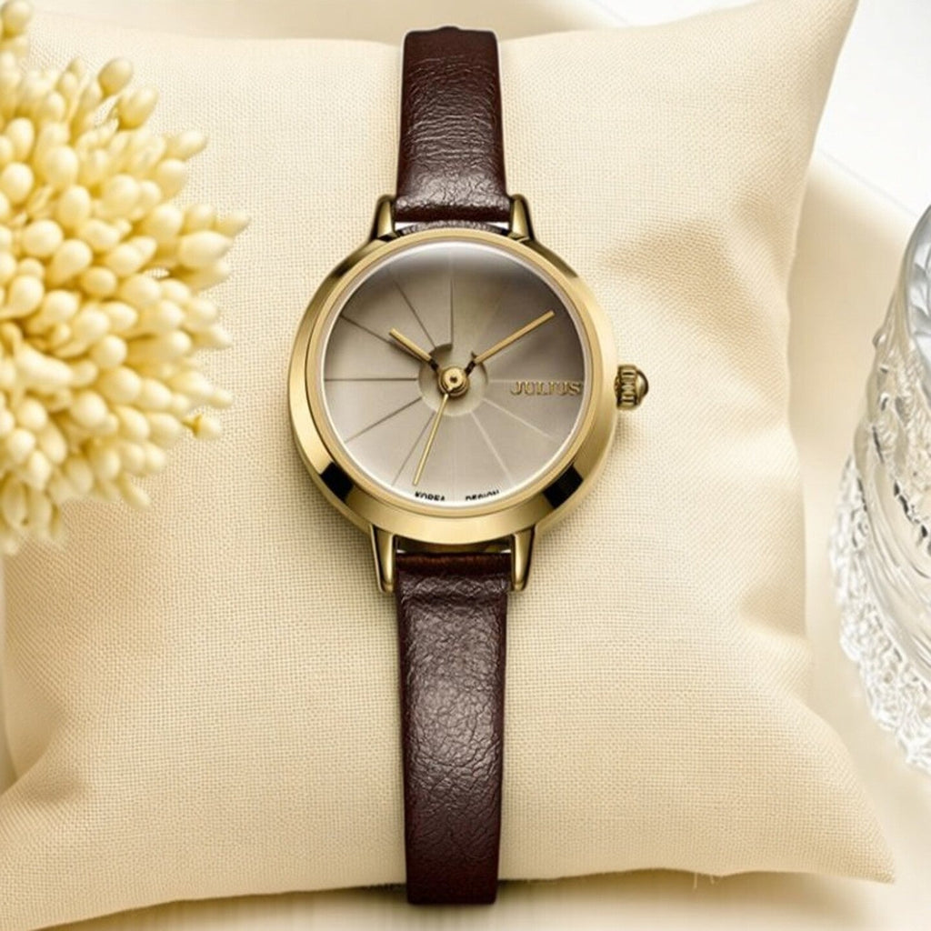 Retro Artistic Style Genuine Leather Thin Strap Compact Casual Round Quartz Watch
