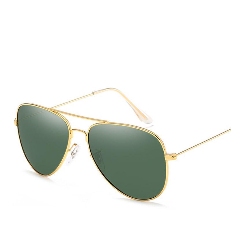 Retro Polarized Unisex Sunglasses with TriLenium Gold Lenses