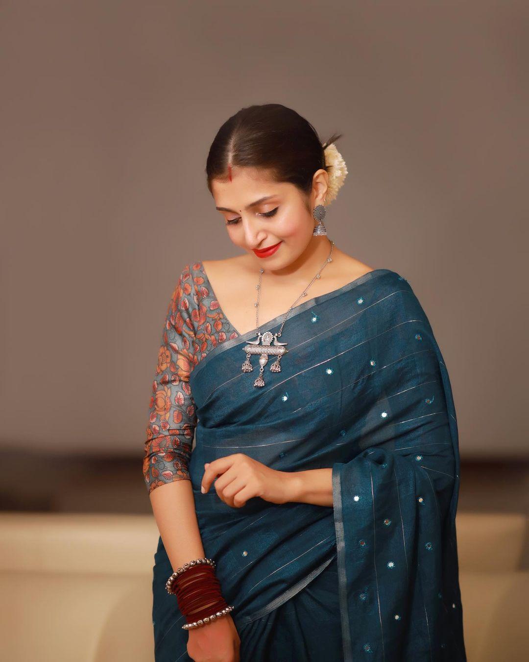Blue Pure Linen Ethnic Motifs Saree with Unstitched Blouse - Hiral Fashion