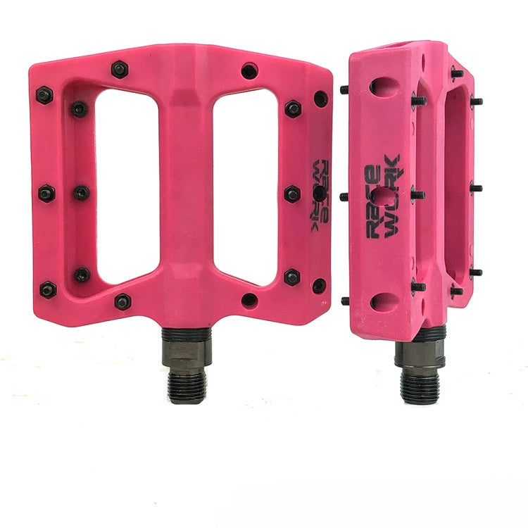 Ultralight Nylon Mountain Bike Flat Pedals with 3 Sealed Bearings