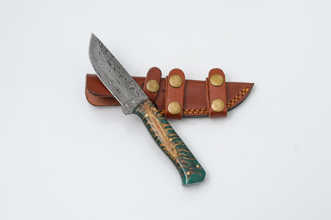 Damascus Steel "Titan Gecko" Fixed Blade Knife with Forest Green Pine Cone Scales Resin Handle - TK-444