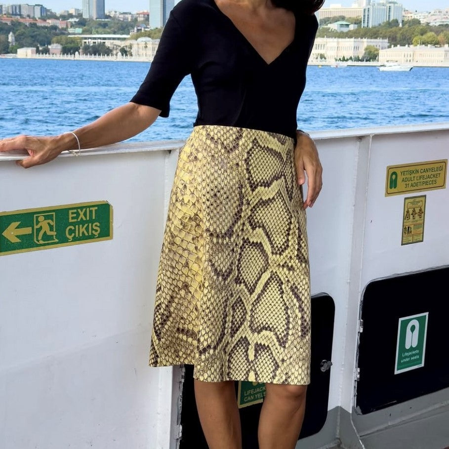 Women's Snake Print Midi Skirt - Modern Straight Tube Skirt