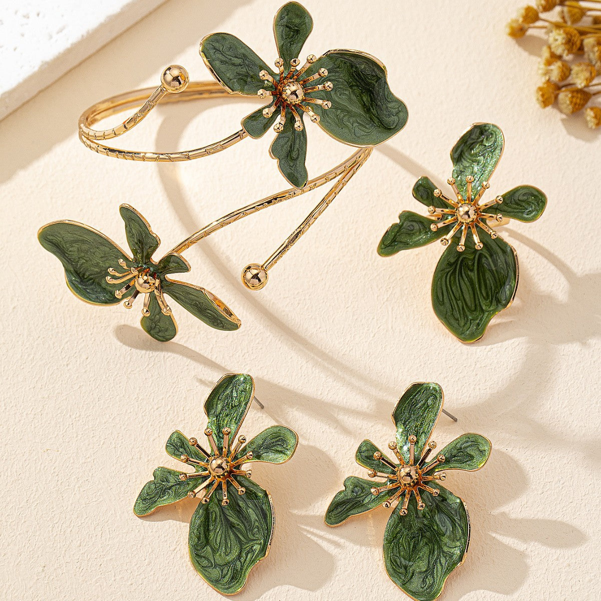 Natural Pearl Flower Earring Set