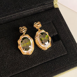 New Fashion Versatile Elegant Emerald Green Teardrop Earrings For Women High End Colored Gemstone Niche Design Ear Jewelry Wholesale