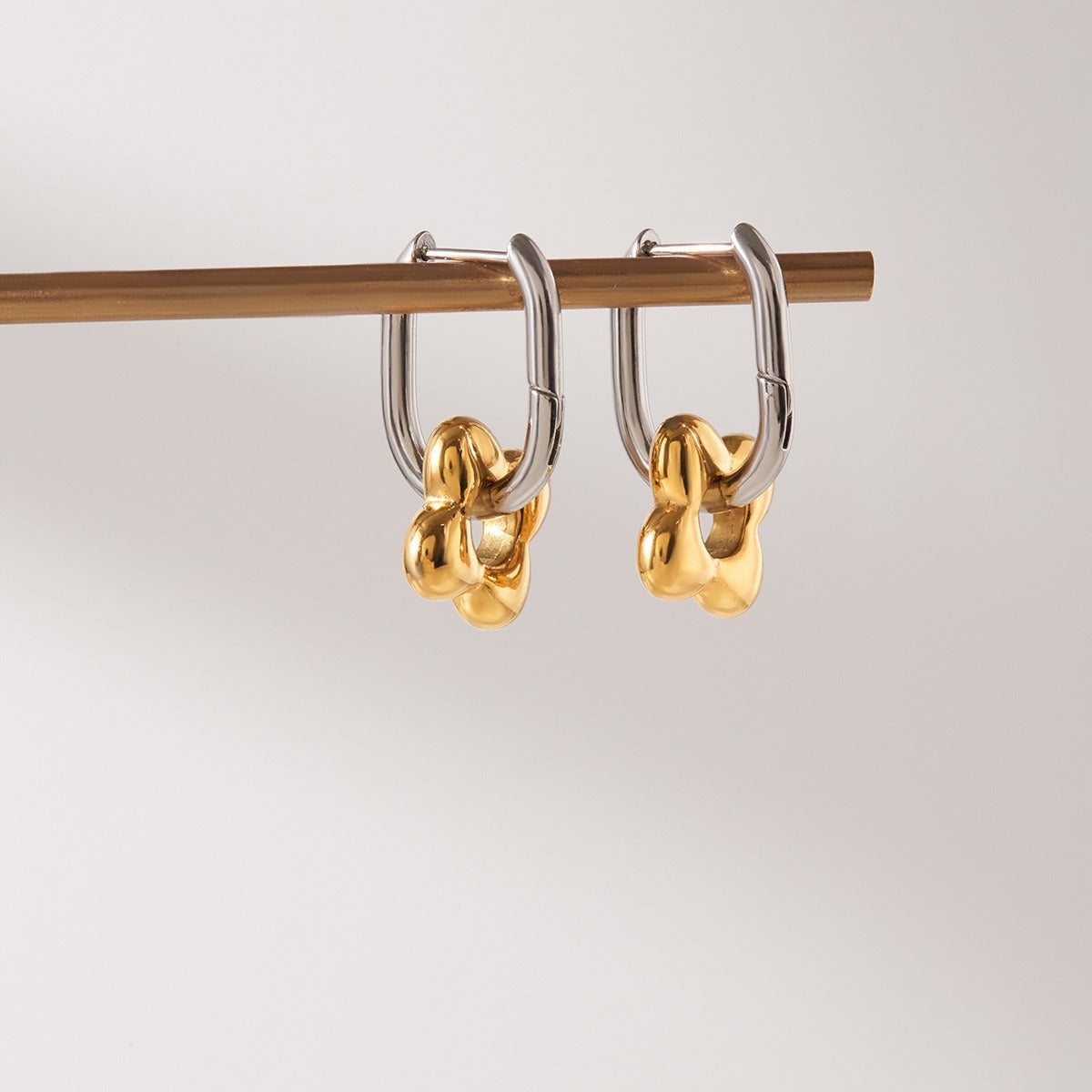 18K Gold Floral Hoop Earrings
